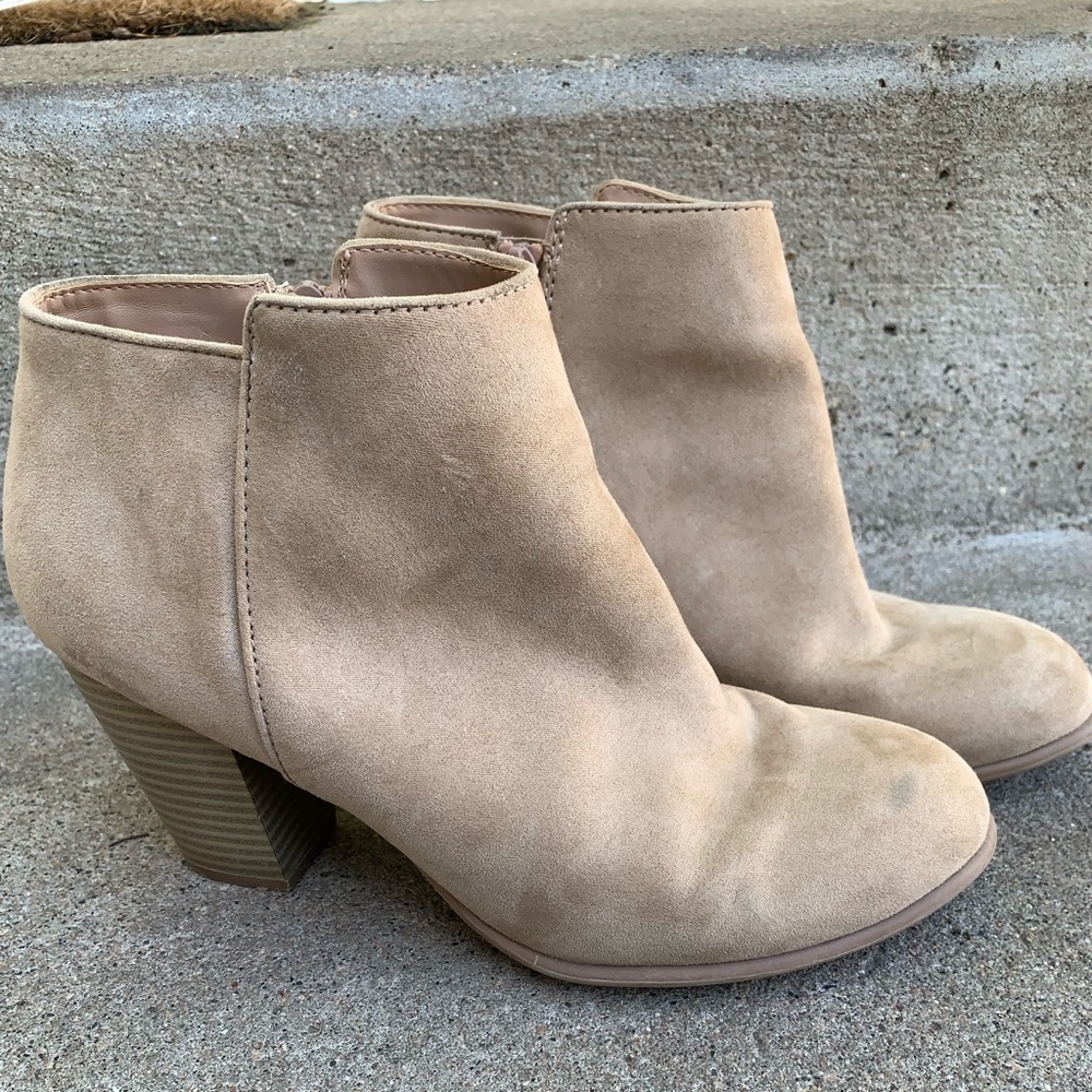 Women’s Suede Wedge Booties